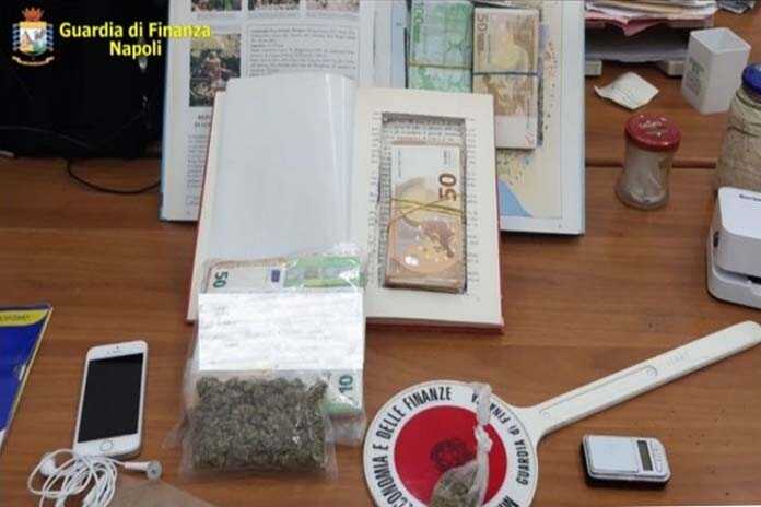 Scafati – Arrestato “Pusher” con reddito di cittadinanza e incurante delle leggi Covid-19