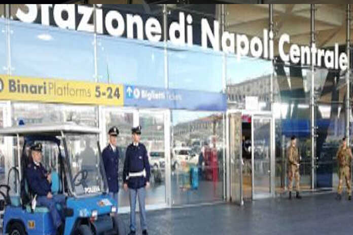 Napoli – Arrestato per scippo alla Stazione Centrale