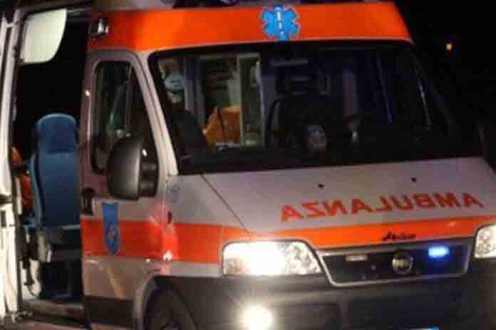 Follia a Pontecagnano: accoltella il figlio di 7 anni