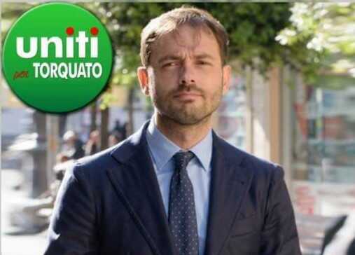 Nocera Inferiore. Luciano Passero bacchetta Gennaro Della Mura Nocera Inferiore. Luciano Passero bacchetta Gennaro Della Mura