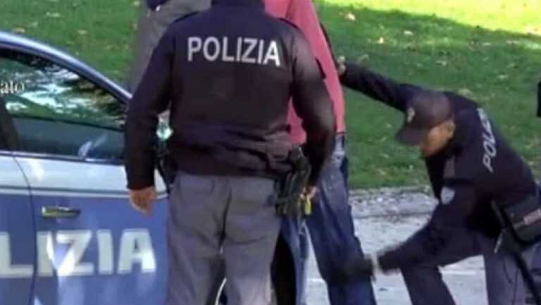 Napoli – Rapinati due minorenni, arrestati gli autori
