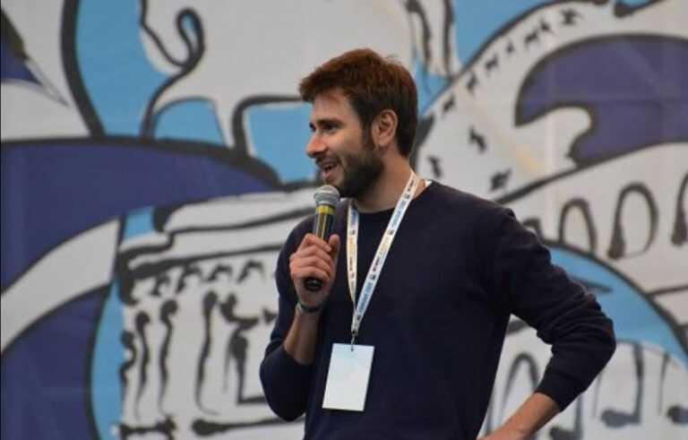 Alessandro Di Battista contro Matteo Renzi – “ormai da anni non è più un politico”