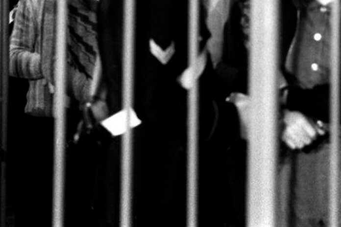 Napoli – Usura ed estorsione emessi due provvedimenti cautelari in carcere