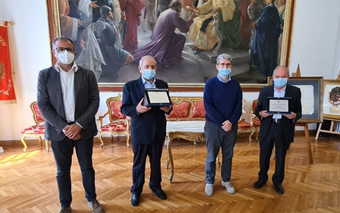 103757644_2615517388673043_1369875212426940189_n