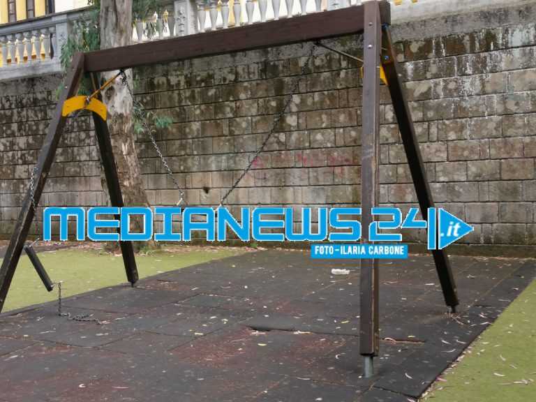 Pagani – Villa Comunale in stato di degrado a causa dall’incuria dei cittadini