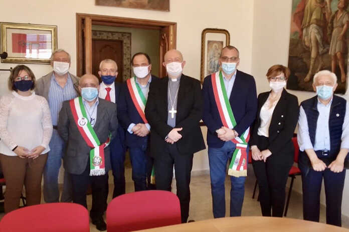 Arcivescovo Bellandi incontra il “Comitato” del progetto tratto ferroviario Eboli-Calitri-Pescopagano