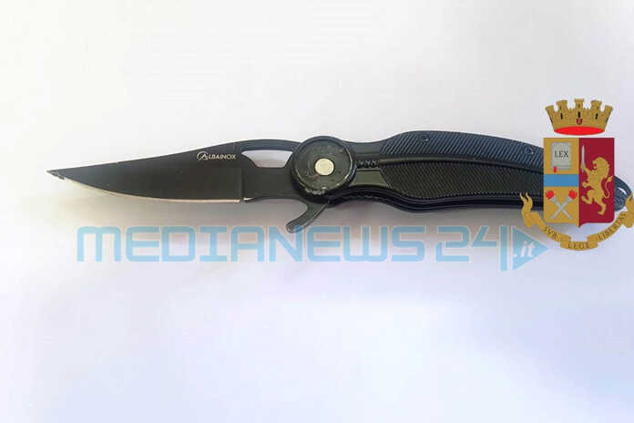 Coltello a serramanico