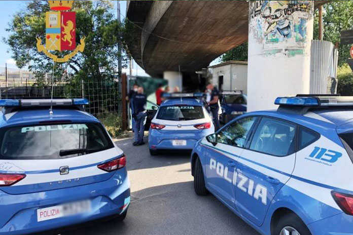 Napoli / Gianturco – Scoperto dalla Polizia parcheggio abusivo per la prostituzione