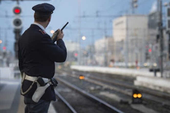 Napoli. Custodia cautelare in carcere per due soggetti indiziati di rapina aggravata e porto d’armi