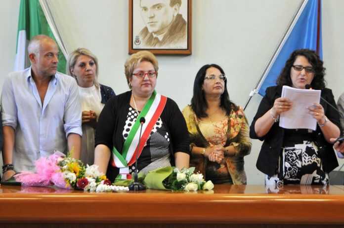 Castel San Giorgio – La città diventa green: sindaco e consiglieri comunali donano 200 alberi al territorio