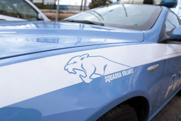 Napoli / Corso S. Giovanni a Teduccio – Spacciatore 65enne trovato con 3 grammi di droga