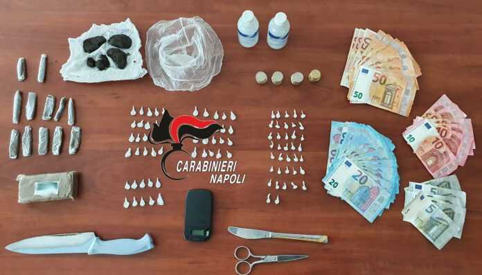 Ercolano – Vendeva droga dal suo appartamento, casalinga arrestata dai Carabinieri
