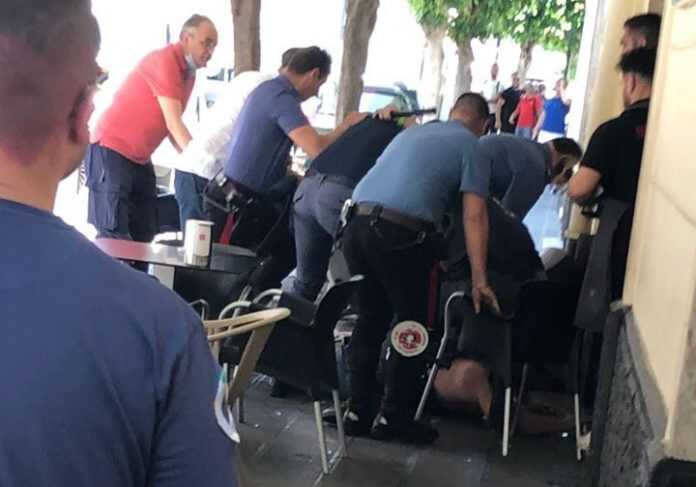 Nocera Inferiore – Paura in strada per un uomo che ha seminato il panico aggredendo i passanti