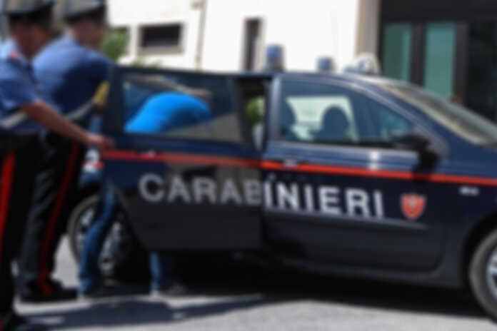 Sorrento – A passeggio con la famiglia per il centro storico. Carabinieri arrestano 37enne evasione