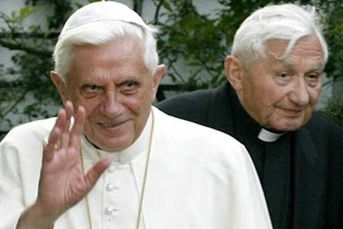 Lutto per Papa Ratzinger, è morto suo fratello Georg, unico membro della famiglia rimasto ancora in vita