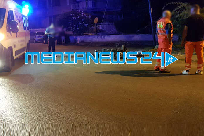 Scafati – Incidente fatale per centauro, si schianta contro un palo della pubblica illuminazione