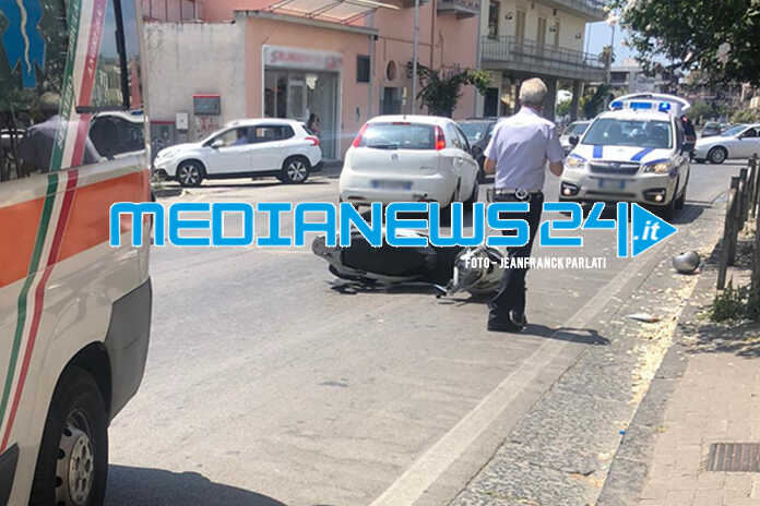 Scafati – Incidente in via Dante Alighieri, giovane riporta un trauma addominale