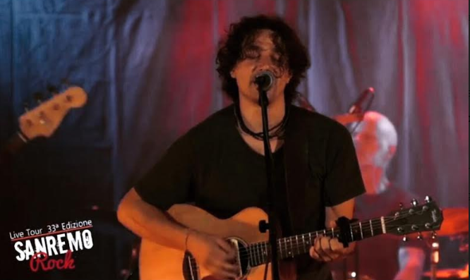 Musica – L’irpino Antonio Pignatiello vince le finali regionali di Sanremo Rock e vola all’Ariston per le finali