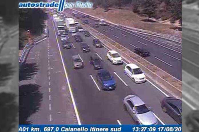 Autostrada A1 – Tragico incidente, perdono la vita nonno e nipote di Angri