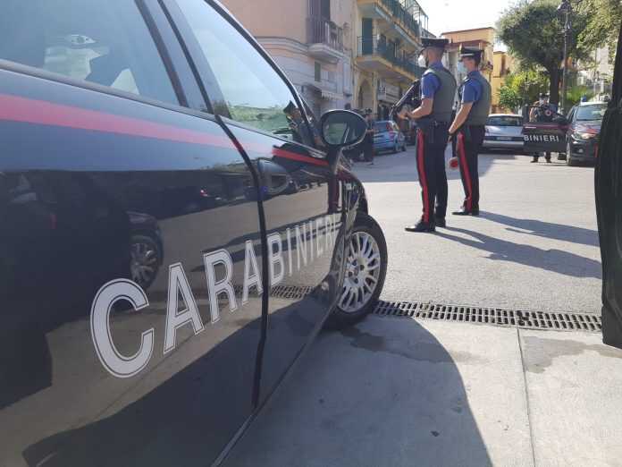 Napoli – Le operazioni dei Carabinieri, furto ed estorsione tra Casoria e Sorrento