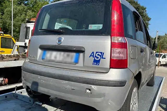 Salerno – Arrestati dalla Polizia i tre autori del furto dell’auto della ASL
