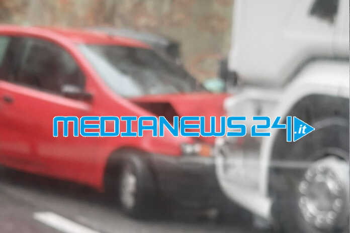 Vietri sul Mare – Incidente stradale, auto,motorino e camion coinvolti – Fotogallery