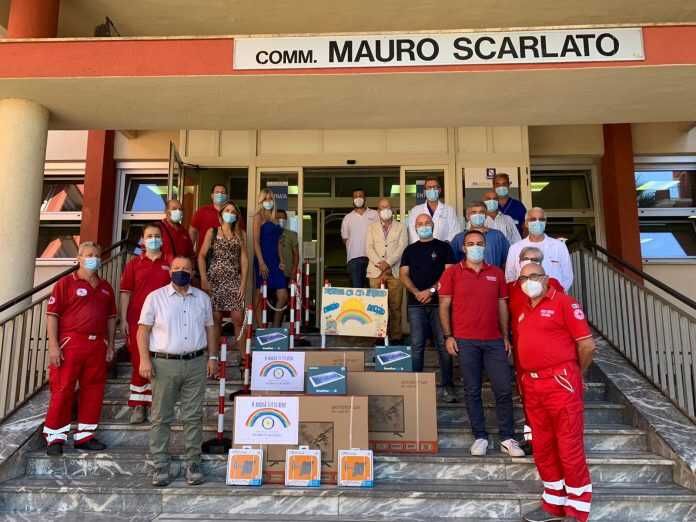consegna ospedale scarlato ampio raggio