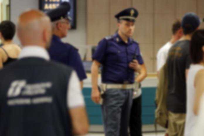 Polizia di Stato – Controlli per il ponte di Ferragosto nelle principali stazioni della Campania