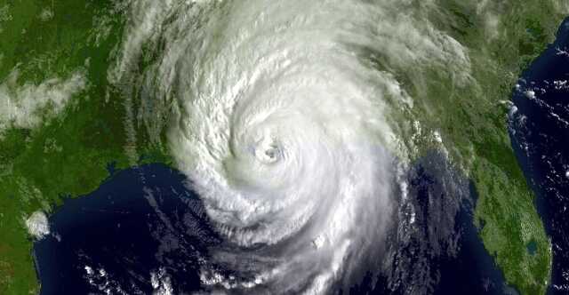 uragano-katrina-29-agosto-2005-impatto-catastrofico-60687_1_1