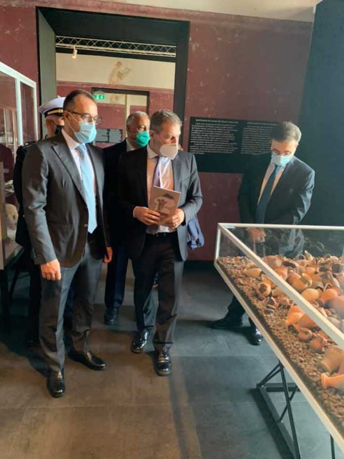 120108499_878537175884188_812025116012175279_n