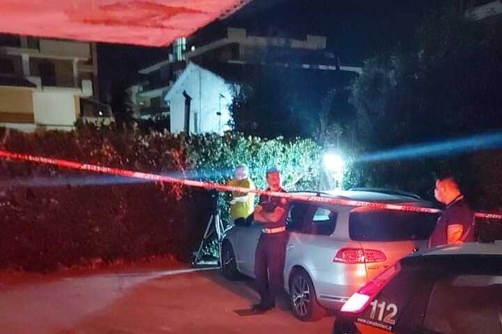 Roccapiemonte – Neonato trovato morto in una siepe –