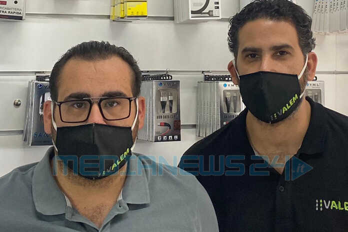 Angri – La famiglia D’Amaro (Valem): “mascherine gratis per i giovani della movida!”