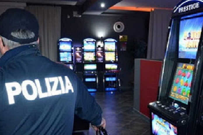 Polizia. Sanzionati 6 persone sorpresi in una sala scommesse