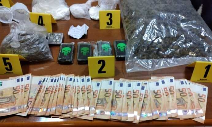 Nocera Inferiore – Scoperto supermarket della droga, tre spacciatori arrestati