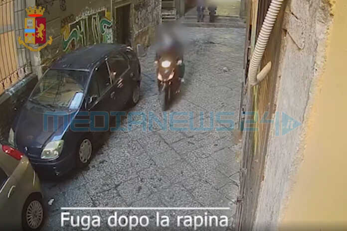 VIDEO / Napoli – Rubarono un Rolex da 22mila euro ad un turista, arrestati