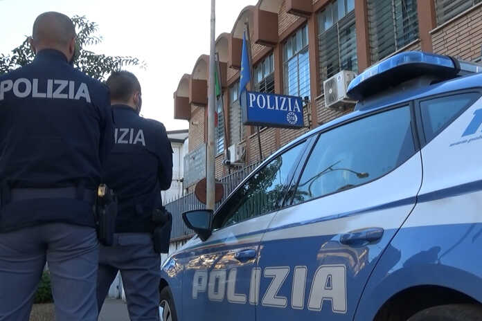 Salerno: arrestate tre persone in possesso di sostanze stupefacenti destinate alla vendita