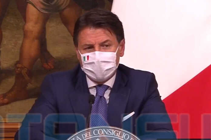 Nuovo Dpcm, Conte: “Dobbiamo scongiurare terza ondata”