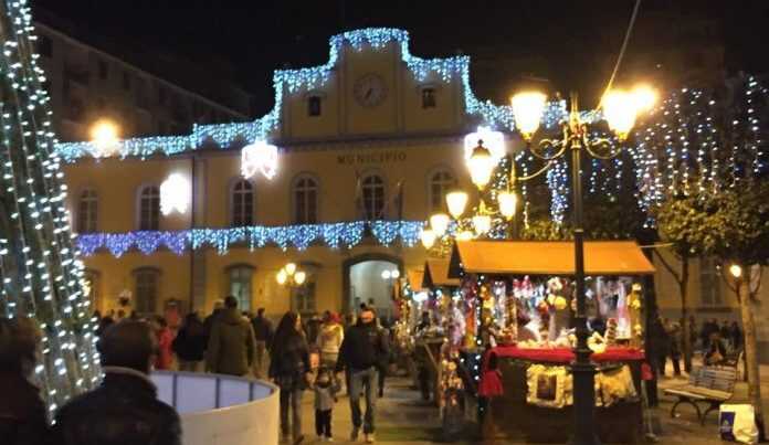 Nocera Inferiore – Un albero in ogni quartiere per Natale