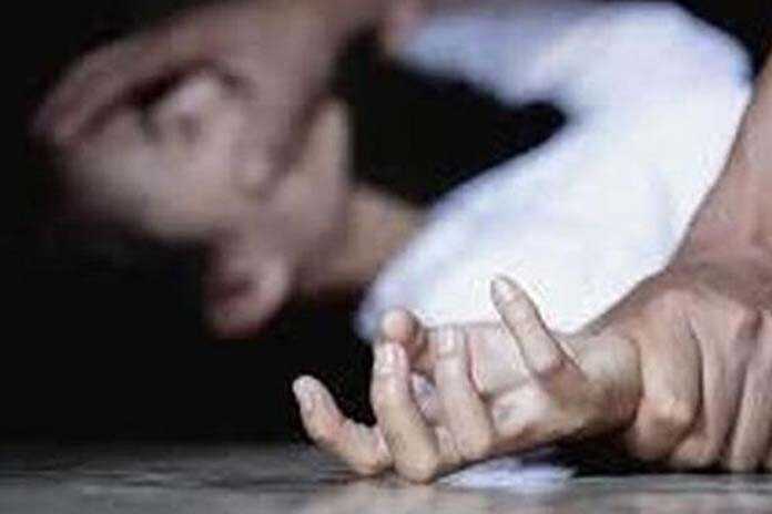 violenza ed abusi sulle figlie minorenni