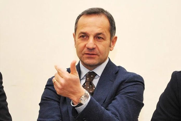 Provenza (M5S): “A Salerno faremo opposizione intransigente contro un sistema cristallizzato”