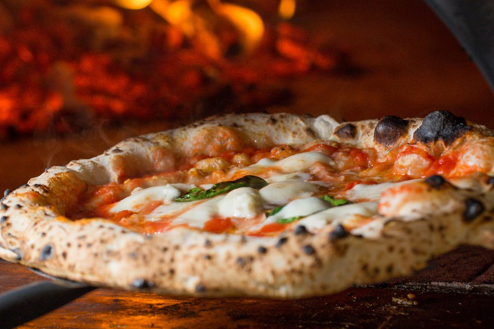 Pizze “Gratis” per medici e infermieri all’ ospedale Nocerino dei reparti Covid19