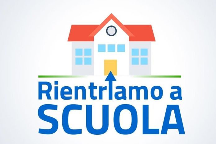 Scuola. Gli auguri per il rientro in classe con “Torneremo a scuola” della Polizia di Stato