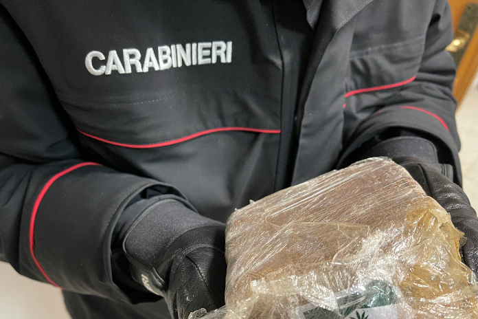 Torre Annunziata. Controlli straordinari dei Carabinieri nei comuni del napoletano