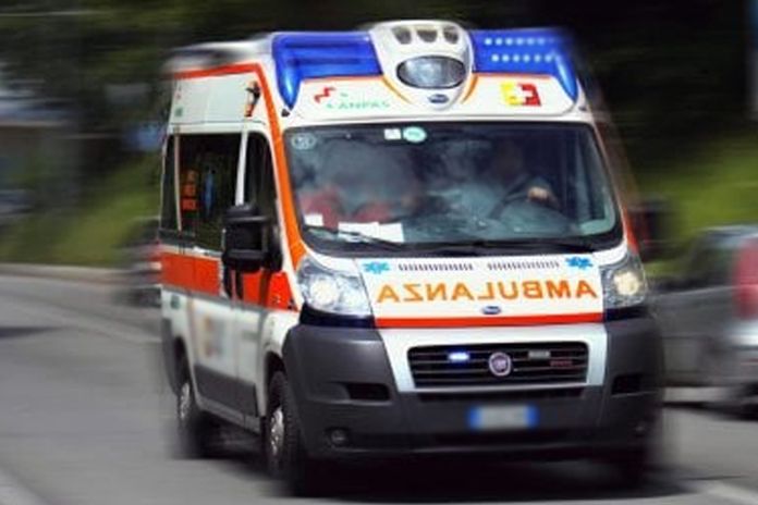 Ambulanza ambulanza meningite napoli