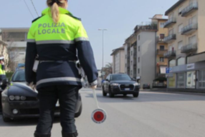 Scafati. Viola l’obbligo di dimora, pregiudicato fermato dalla Polizia locale