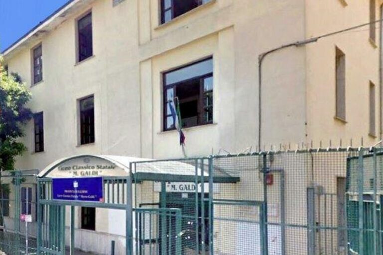 Cava de’ Tirreni. Il liceo “De Filippis-Galdi” festeggia il Dantedì
