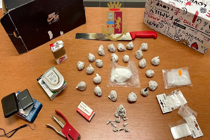 Scampia: arrestato uno spacciatore