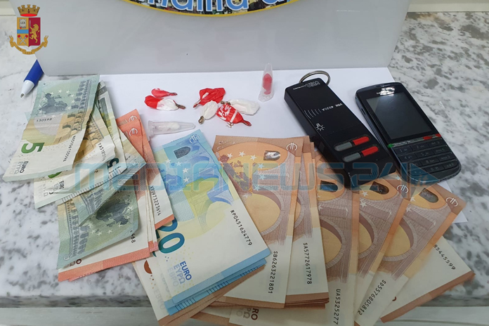 Fermato in strada con droga in auto, arrestato spacciatore salernitano