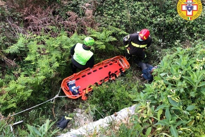 Capri. Soccorsa l’escursionista scivolata lungo un sentiero