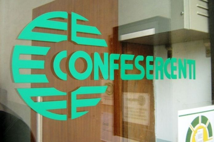 Confesercenti Campania. “Bisogna riaprire tutte le attività, no al coprifuoco!”